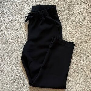 Women’s Lululemon Black Woven 7/8 Pants